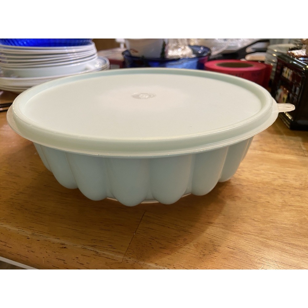 Tupperware JEL‎ N SERVE Jello Mold Ice Ring Mint Green Vintage 1201 1205 1202